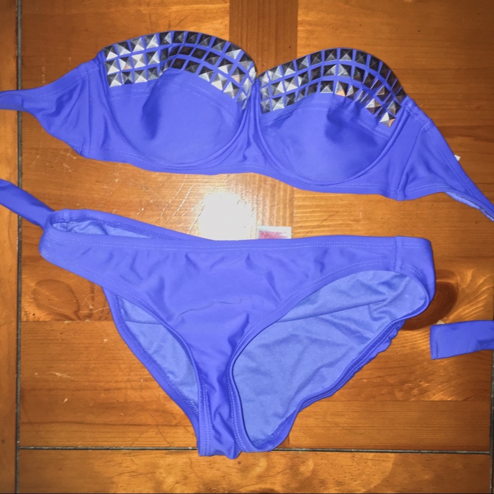 Swim suit